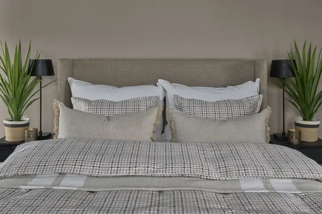 Halvor Bakke Chateau Roubine sengesett 140x200/50x70 Beige / Pure cashmere 
