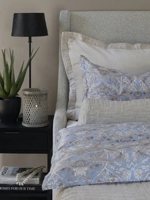 Halvor Bakke Hazendal sengesett 140x200/50x70 Celestial blue 