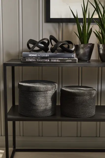 Halvor Bakke Blommenholm skulptur 15x13x22 Sort 