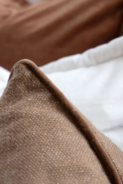 Lama Beja putetrekk 50x50 Kamel 