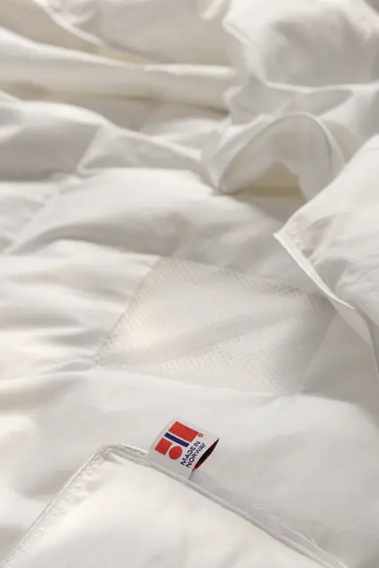 Norsk Dun 100 % gåsedundyne Ekstra sval 140x220 110g 