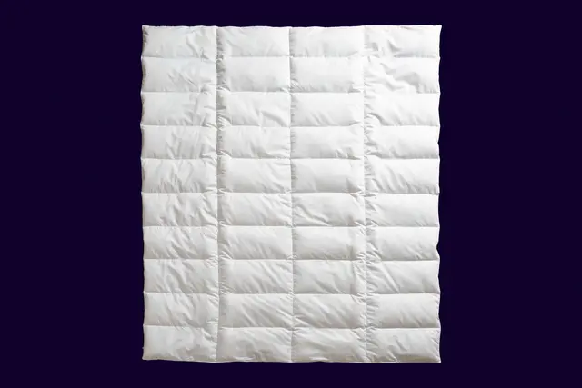 Norsk Dun 50 % andedundyne Sval 140x200 320g 