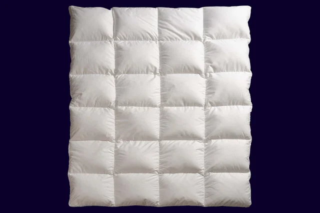 Norsk Dun 90 % andedundyne Ekstra varm 140x200 1032g 