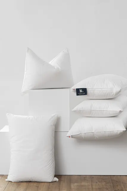 Norsk Dun 90 % andedun hotellpute Medium 70x100 1500g 