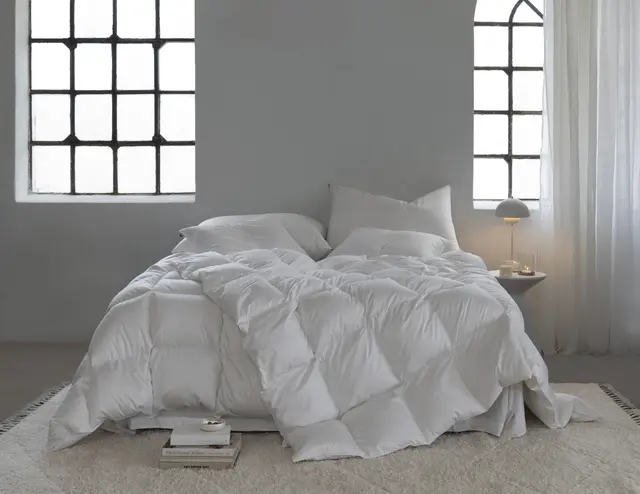 Norsk Dun 90 % gåsedundyne Varm 140x220 672g 